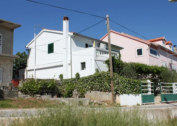 By The Sea Tkon, Pasman - 820 Tkon