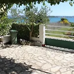 아파트 By The Sea Tkon, Pasman - 820 *