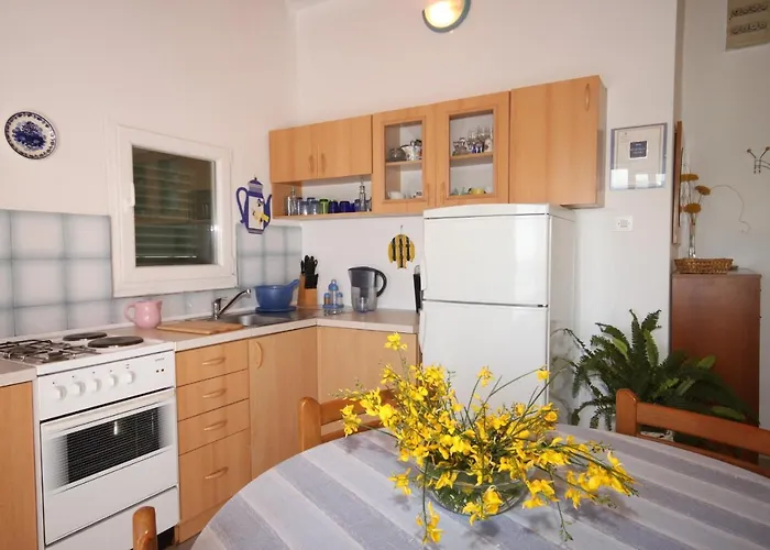 By The Sea Tkon, Pasman - 820