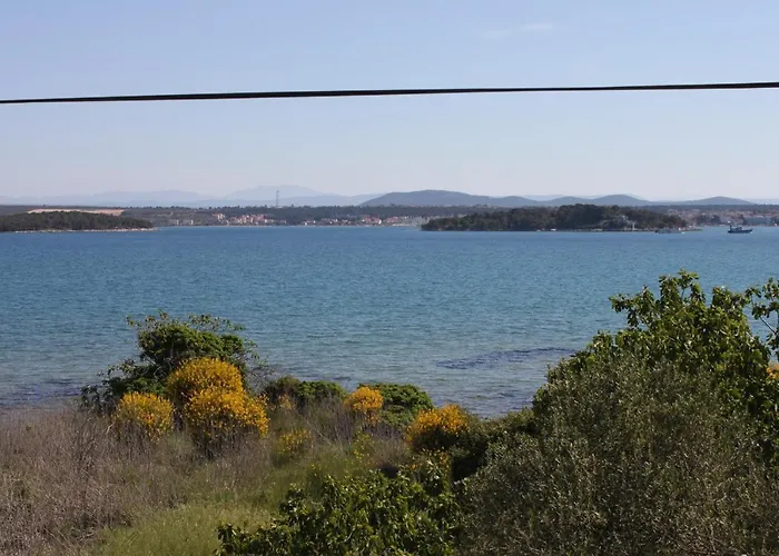 By The Sea Tkon, Pasman - 820